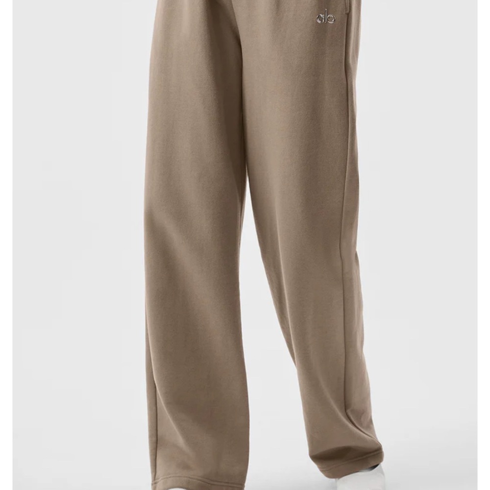 Alo Yoga Accolade Sweatpants